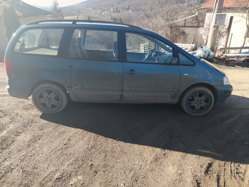 VW Sharan 2.8 V6 с газ , снимка 3 - Автомобили и джипове - 49404749