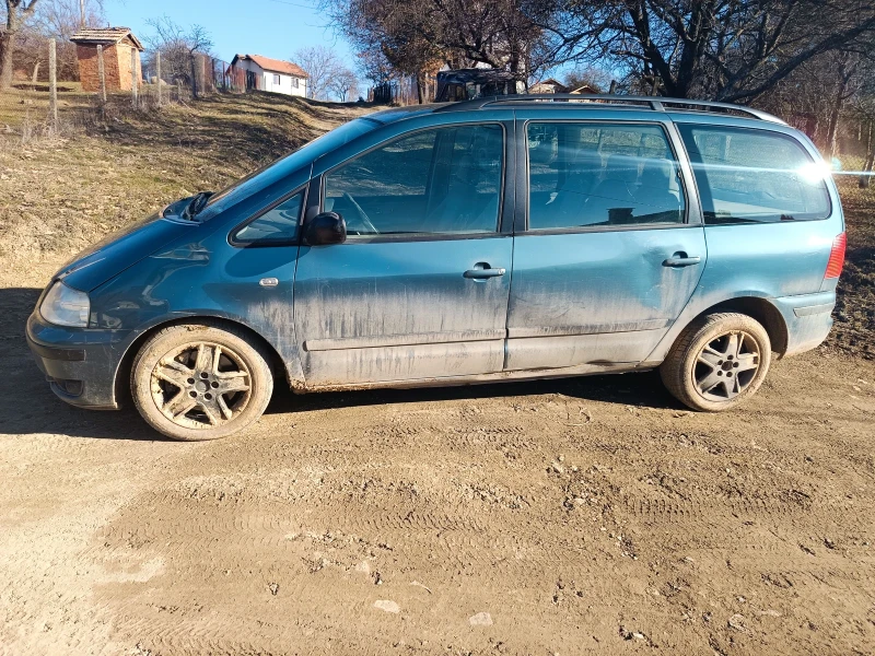 VW Sharan 2.8 V6 с газ , снимка 4 - Автомобили и джипове - 49404749