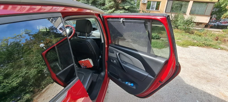 Citroen Grand C4 Picasso, снимка 9 - Автомобили и джипове - 49864634