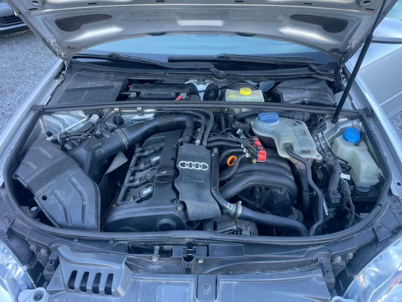 Audi A4 2.0i GAZ, снимка 14 - Автомобили и джипове - 52421939