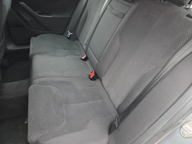 VW Passat 2.0 TDI, снимка 7 - Автомобили и джипове - 52885966