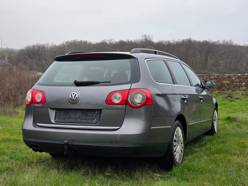 VW Passat 2.0 TDI, снимка 4 - Автомобили и джипове - 52885966