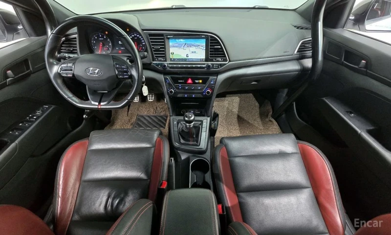 Hyundai Elantra, снимка 7 - Автомобили и джипове - 53043516