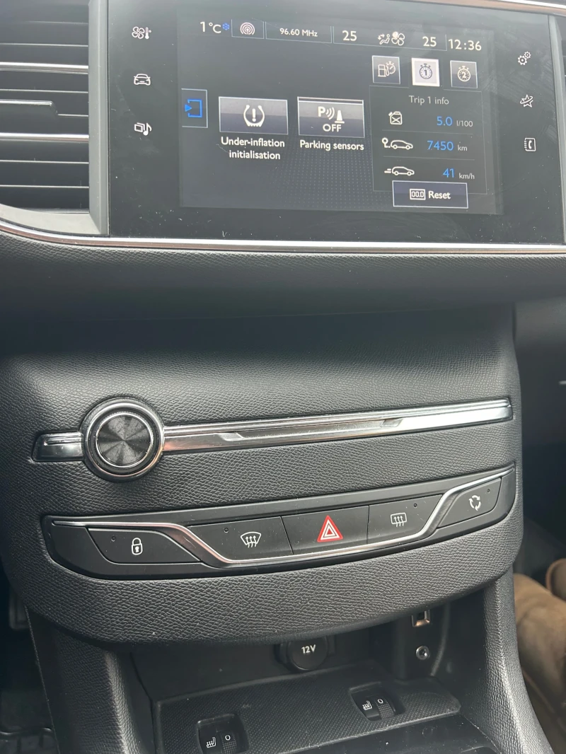 Peugeot 308 1.6HDI, снимка 10 - Автомобили и джипове - 53212271