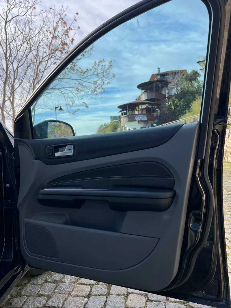 Ford Focus 1.6 TDCI Titanium, снимка 13 - Автомобили и джипове - 53386390