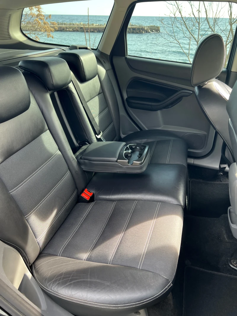 Ford Focus 1.6 TDCI Titanium, снимка 8 - Автомобили и джипове - 53386390