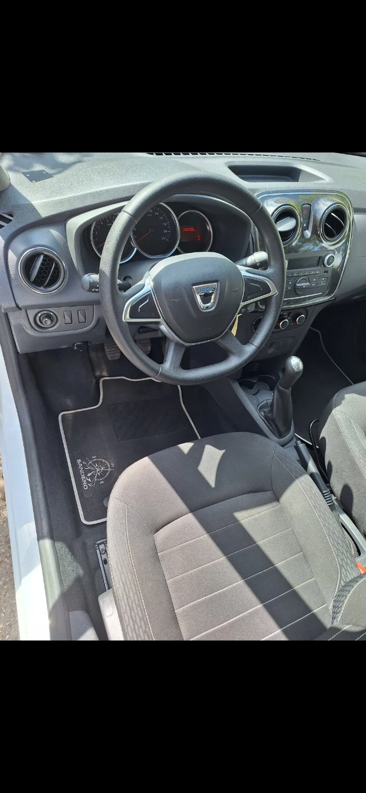 Dacia Sandero 1.0, снимка 10 - Автомобили и джипове - 48156745