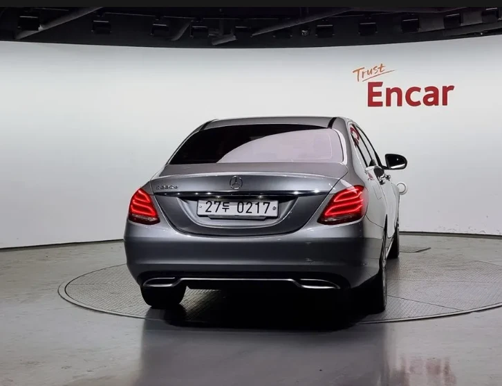 Mercedes-Benz C 220 C220d Avantgarde - изображение 4