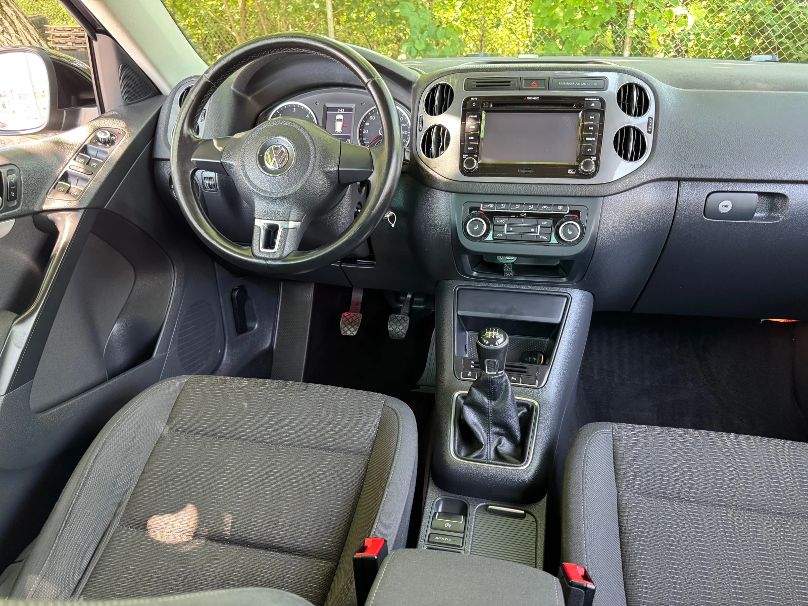 VW Tiguan 2.0TDI - изображение 10