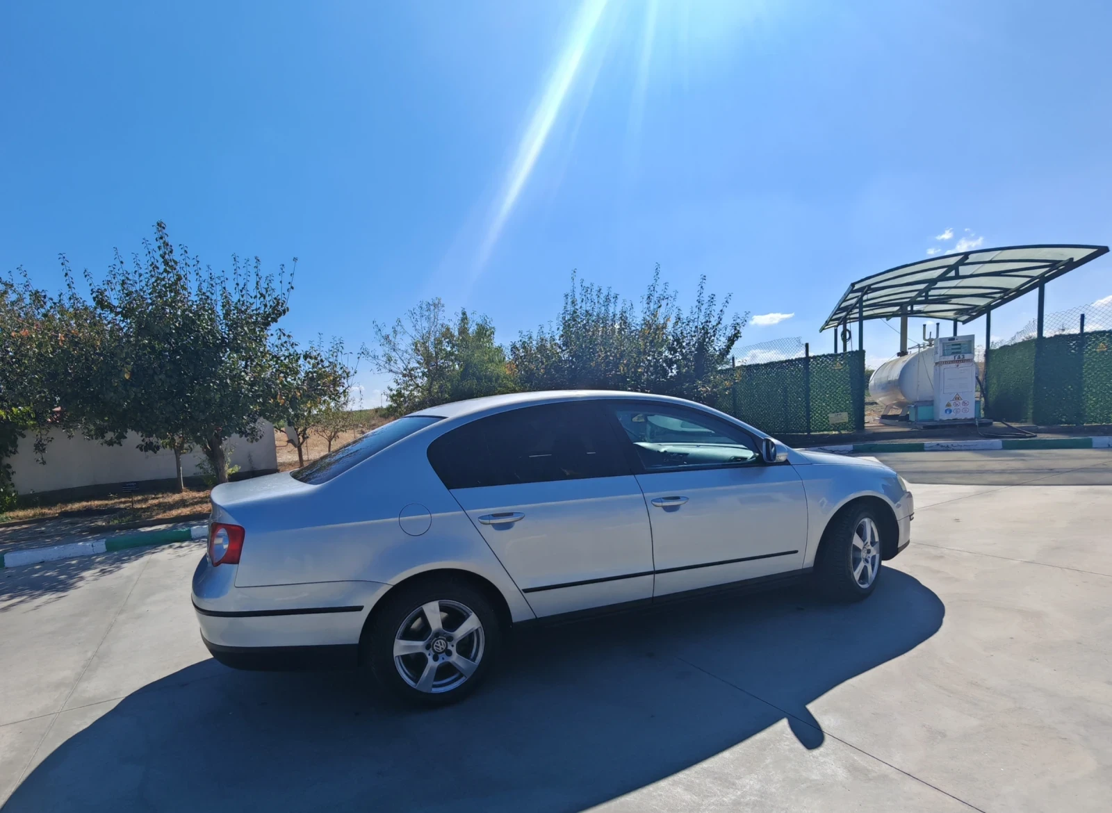 VW Passat 2.0tdi 2009  - изображение 9