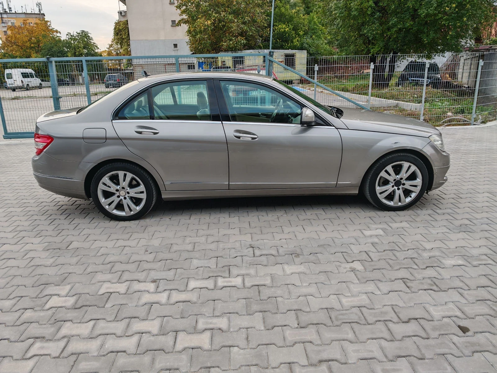 Mercedes-Benz C 220 2.2CDI AVANTGARDE  - изображение 3