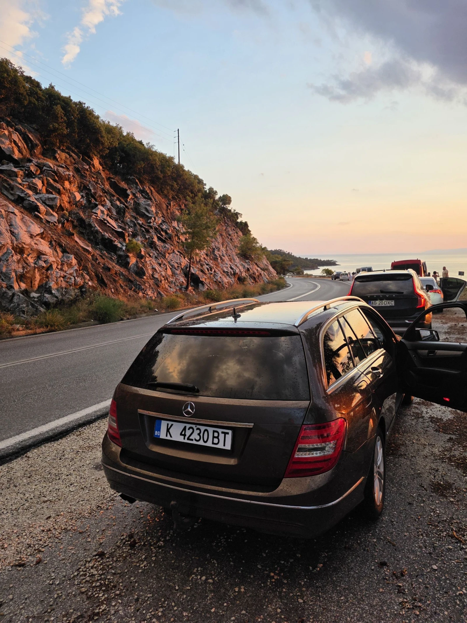 Mercedes-Benz C 200 Avangarde, снимка 4 - Автомобили и джипове - 55178442
