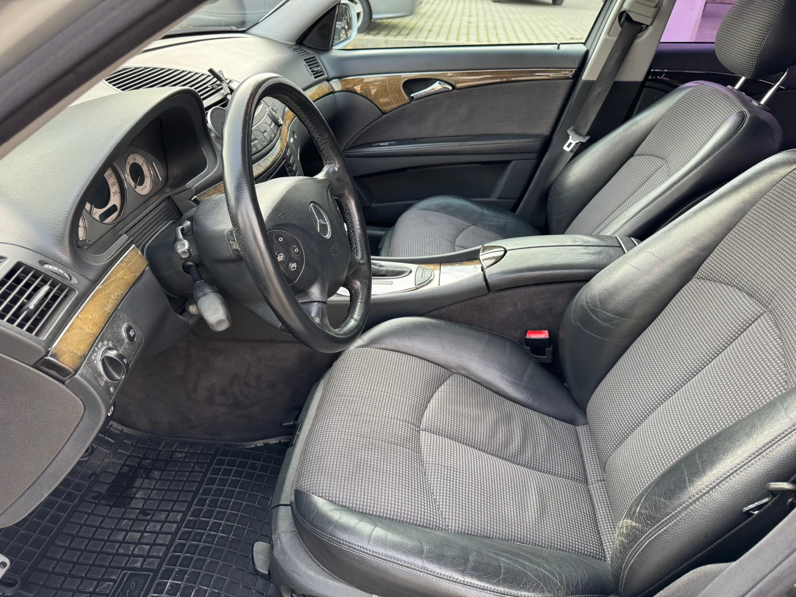 Mercedes-Benz E 270 E 270 CDI AVANGARDE AVTOMAT - изображение 10