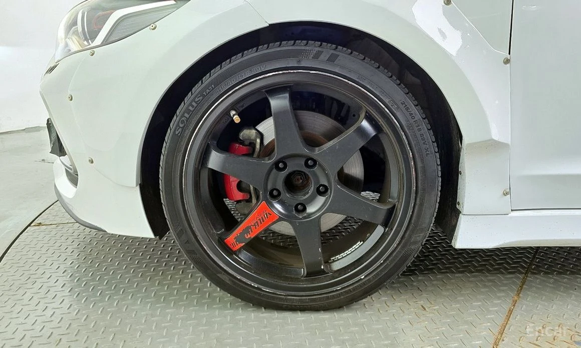 Hyundai Elantra  - изображение 5