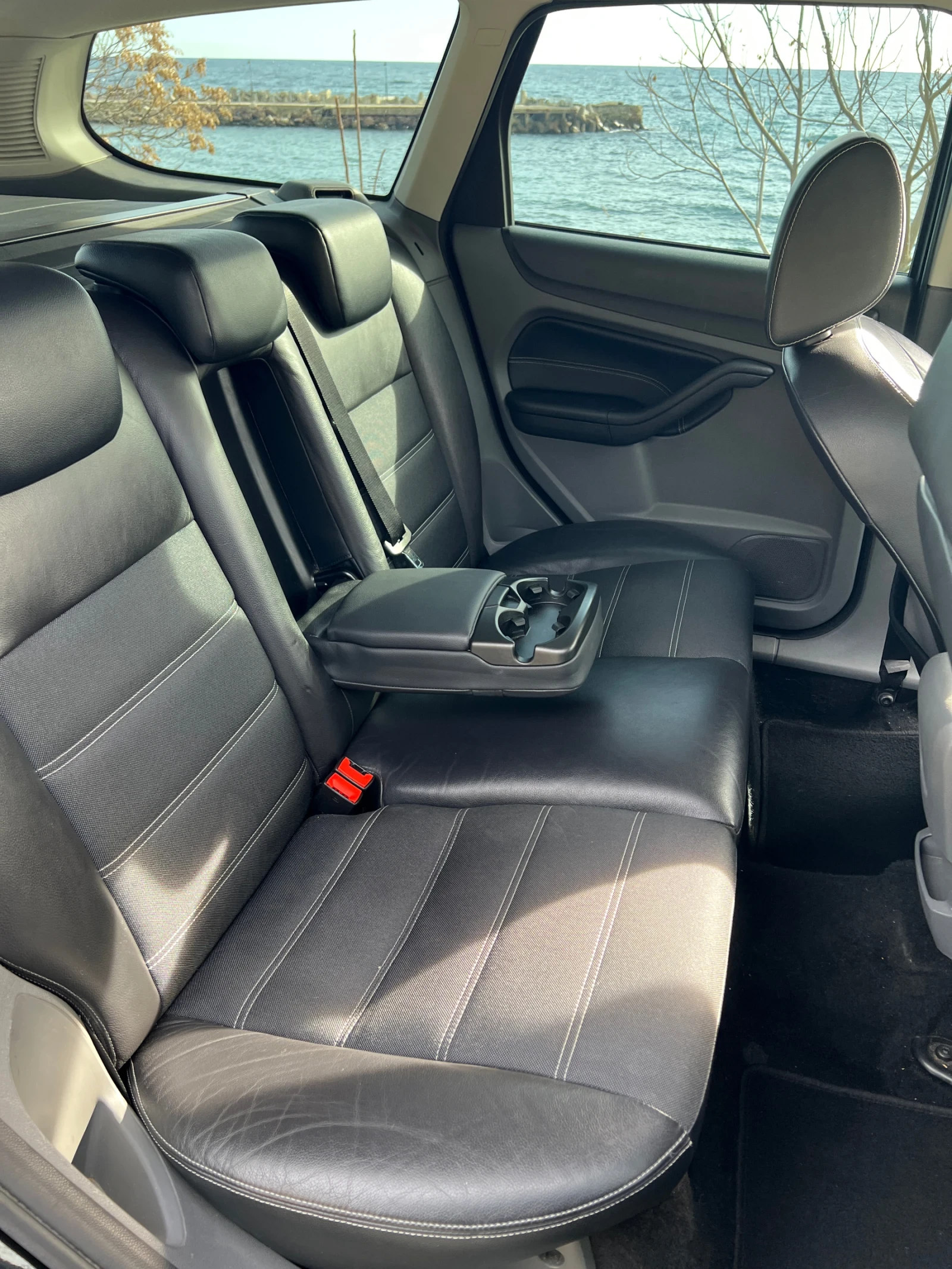 Ford Focus 1.6 TDCI Titanium - изображение 8