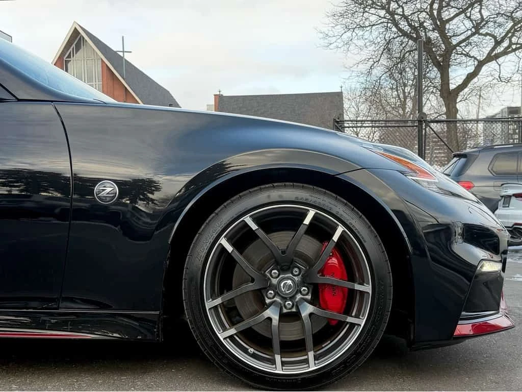 Nissan 370Z Nismo| Clean Carfax |  - изображение 7