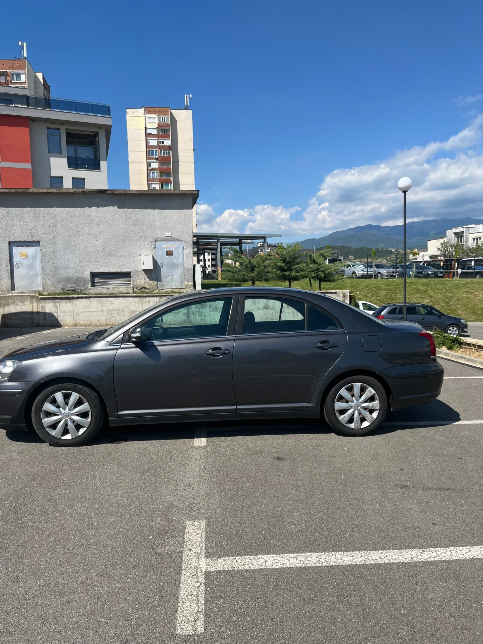 Toyota Avensis, снимка 3 - Автомобили и джипове - 53824715