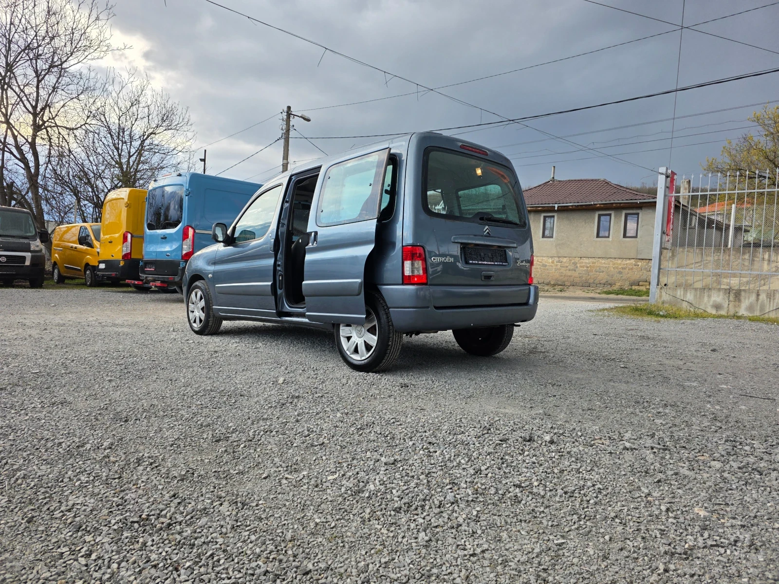 Citroen Berlingo 1.6i, снимка 5 - Автомобили и джипове - 54153348
