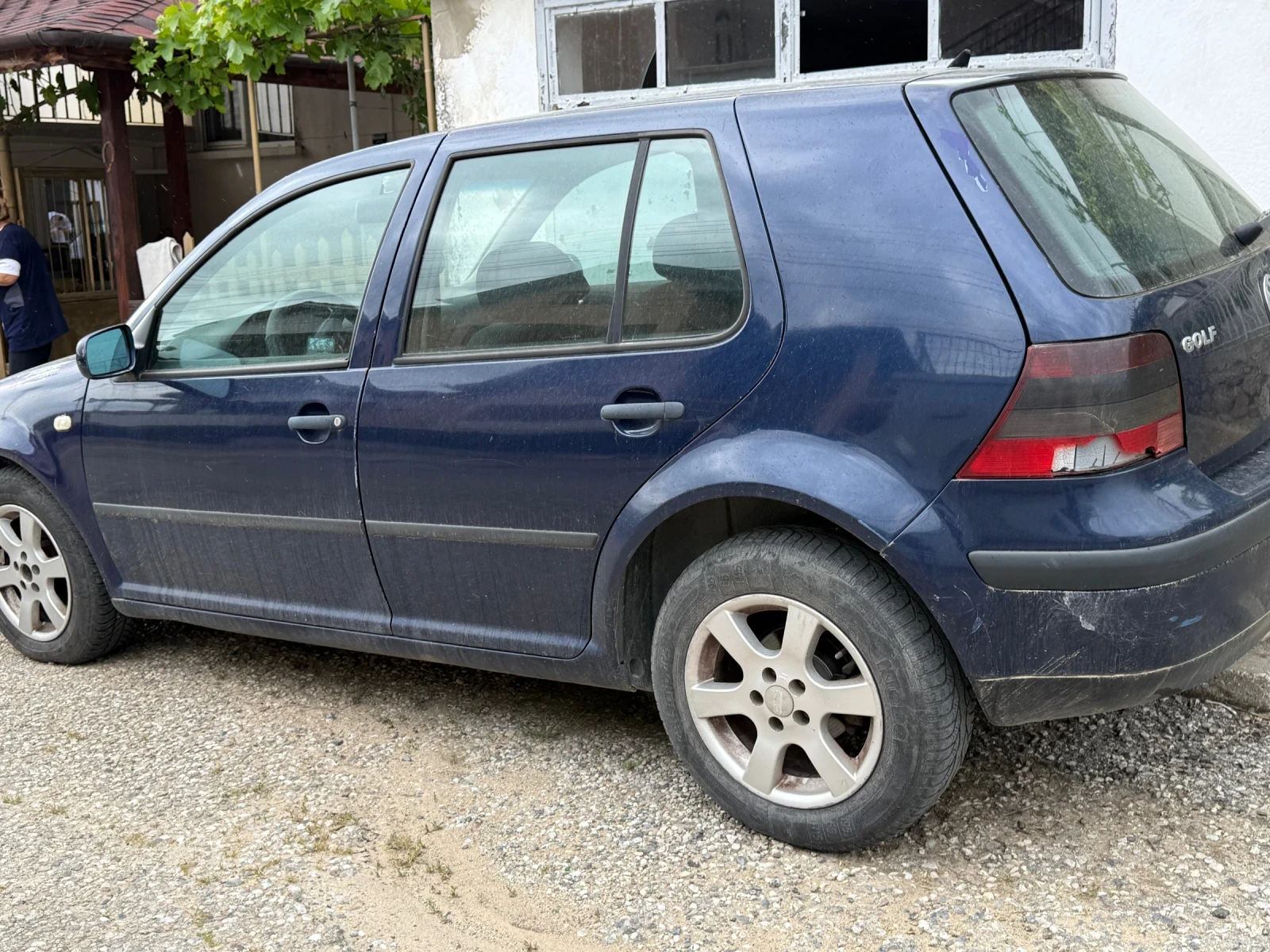 VW Golf 1.9 110 Климатроник , снимка 2 - Автомобили и джипове - 54551189
