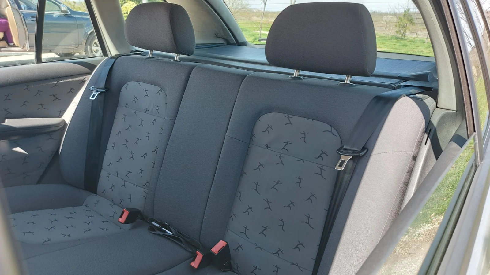 Skoda Fabia 1.9 TDI, снимка 14 - Автомобили и джипове - 54751901