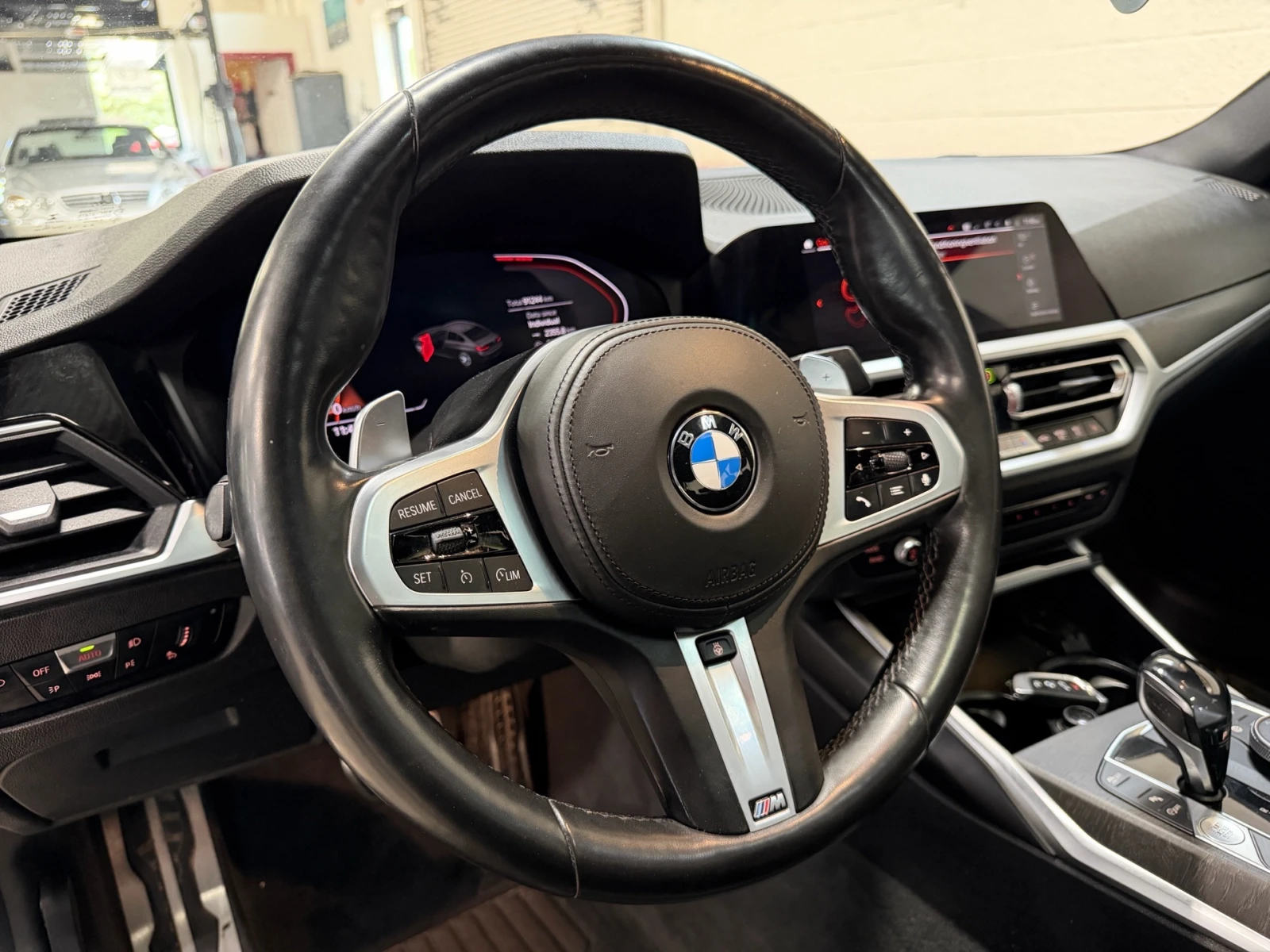 BMW 330 330i xDrive M Package | HUD | Камера | Навигация, снимка 9 - Автомобили и джипове - 54859867