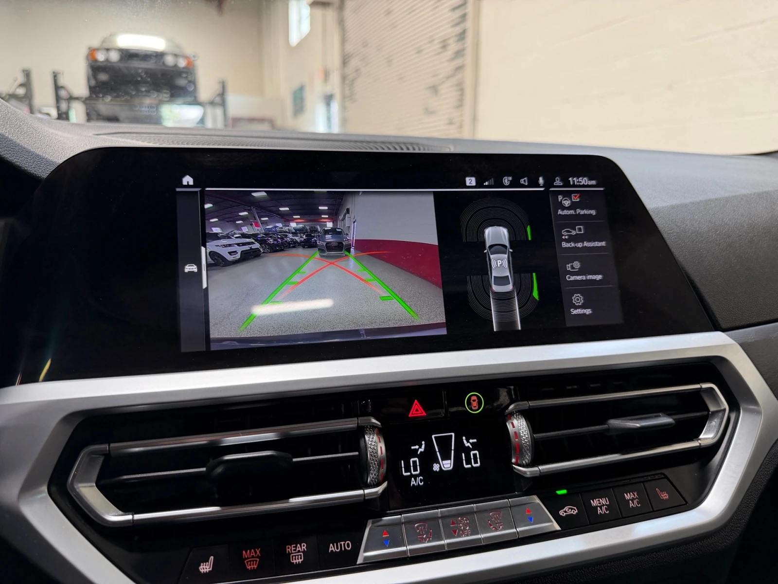 BMW 330 330i xDrive M Package | HUD | Камера | Навигация, снимка 8 - Автомобили и джипове - 54859867