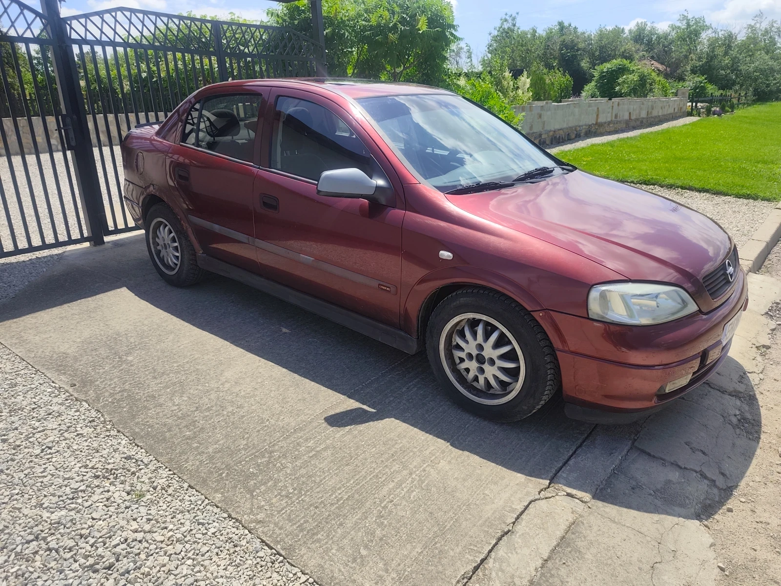 Opel Astra 1.6, снимка 8 - Автомобили и джипове - 54979729