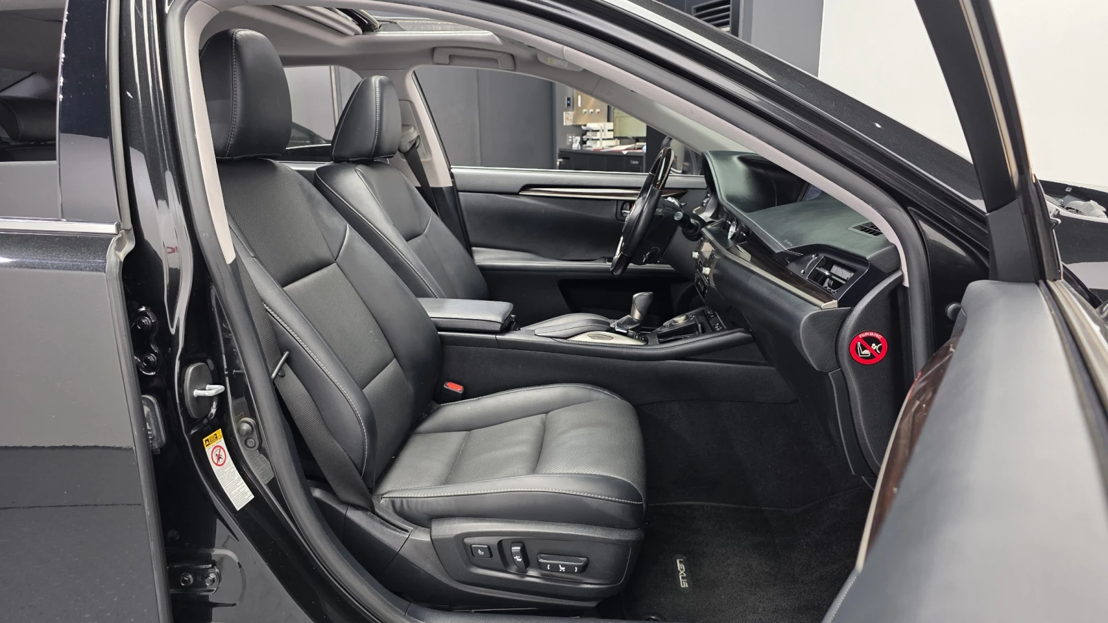 Lexus ES ЛЮК* КРАЙНА ЦЕНА, снимка 11 - Автомобили и джипове - 55378542