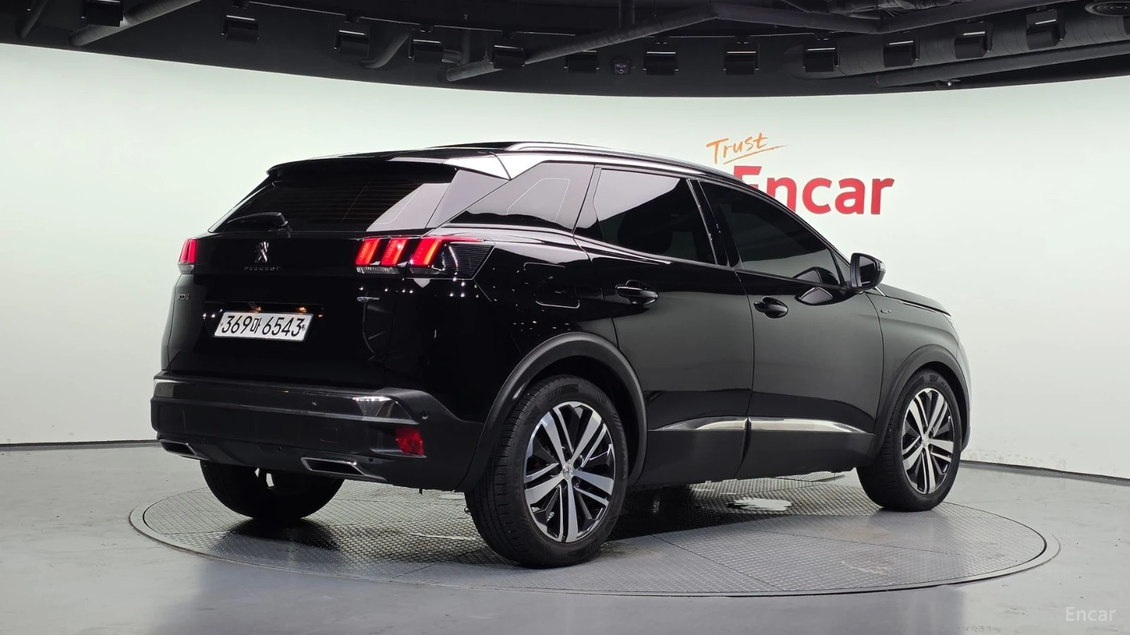 Peugeot 3008 2.0BlueHDI* GT* 360* ПОДГРЕВ* КОЖА* ПАНОРАМА* , снимка 2 - Автомобили и джипове - 55529689