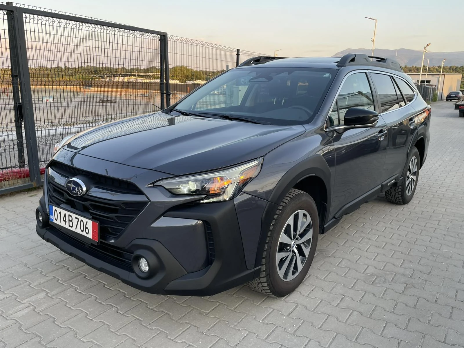 Subaru Outback 2.5 AWD FACELIFT EYESIGHT