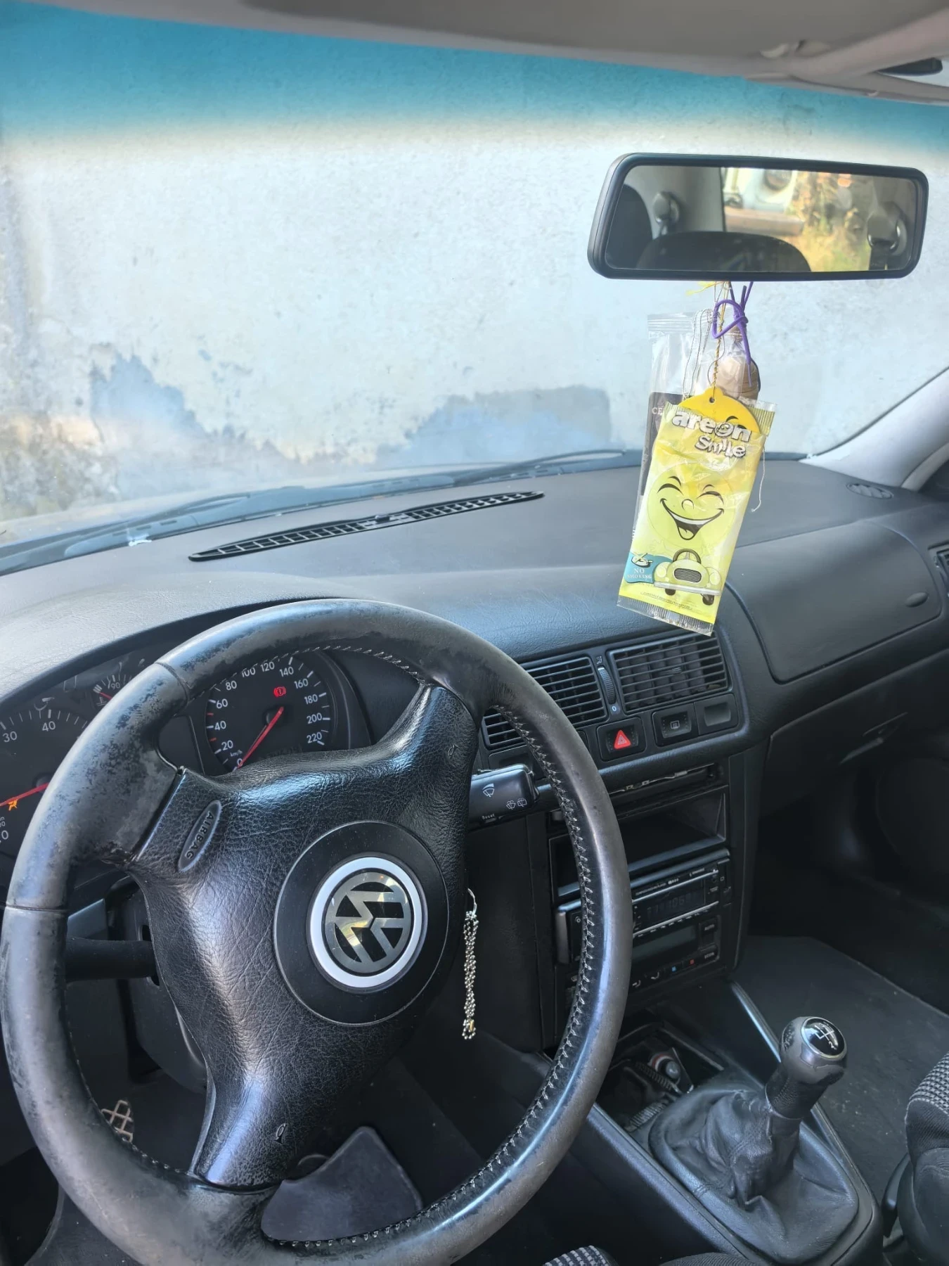 VW Golf 1.6i, снимка 5 - Автомобили и джипове - 56017243
