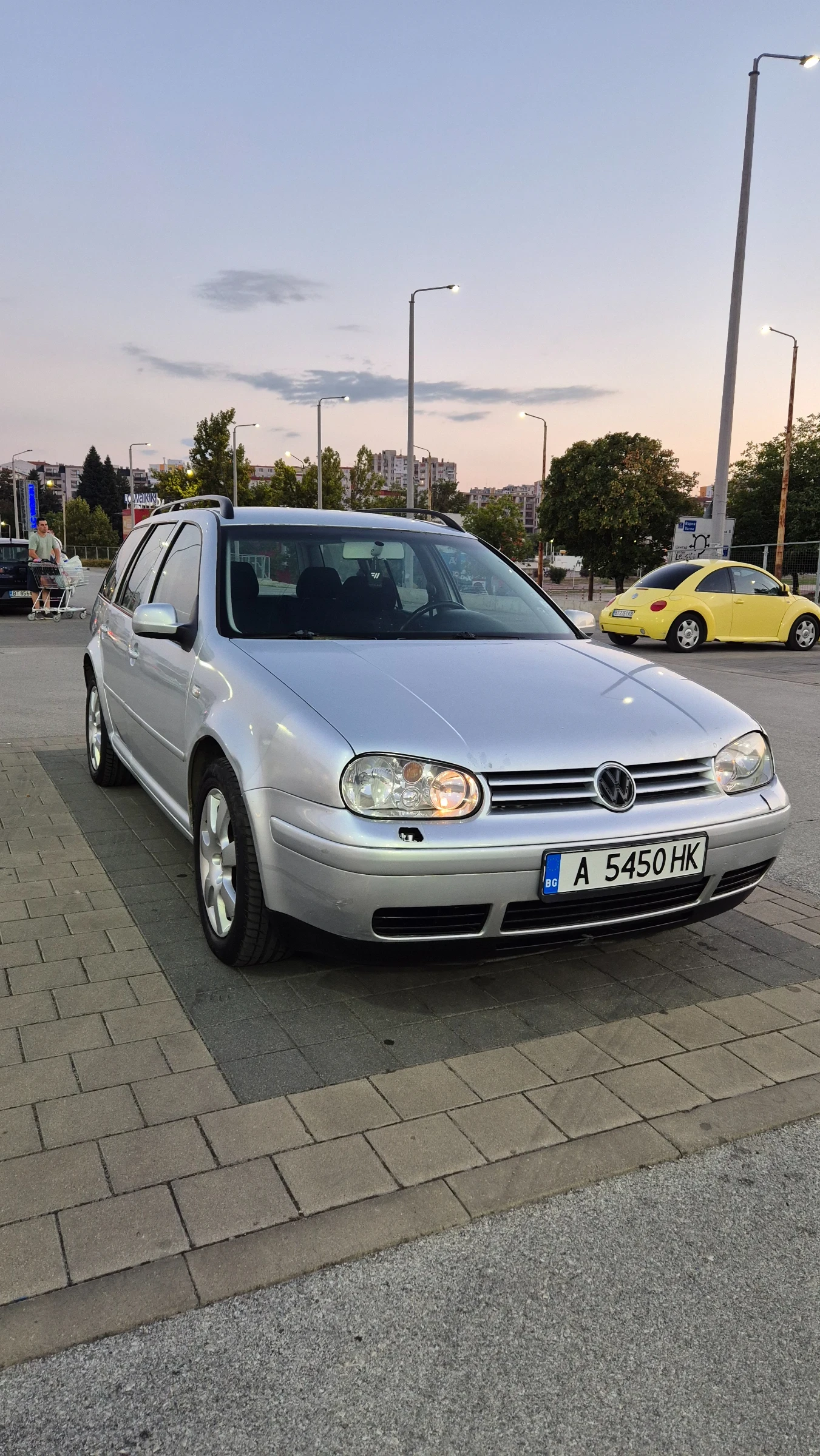 VW Golf 1.6i 101k. Автоматик, снимка 2 - Автомобили и джипове - 56155084