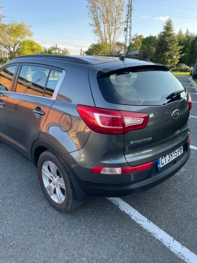 Kia Sportage 2.0 crdi, снимка 8