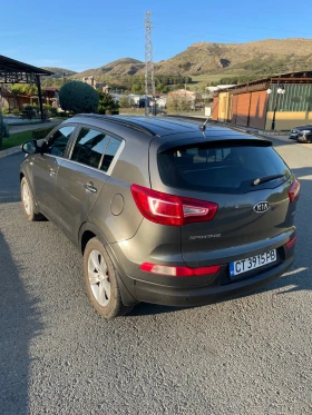 Kia Sportage 2.0 crdi, снимка 6