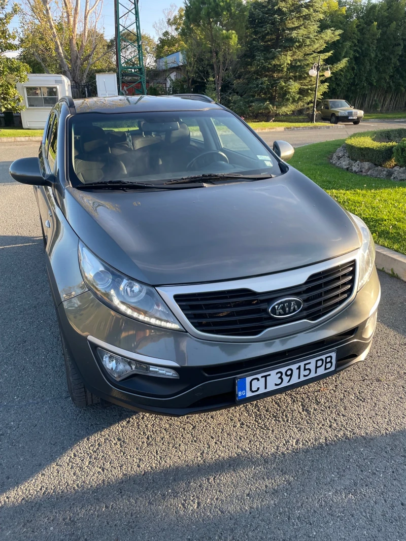 Kia Sportage 2.0 crdi, снимка 2 - Автомобили и джипове - 47570603