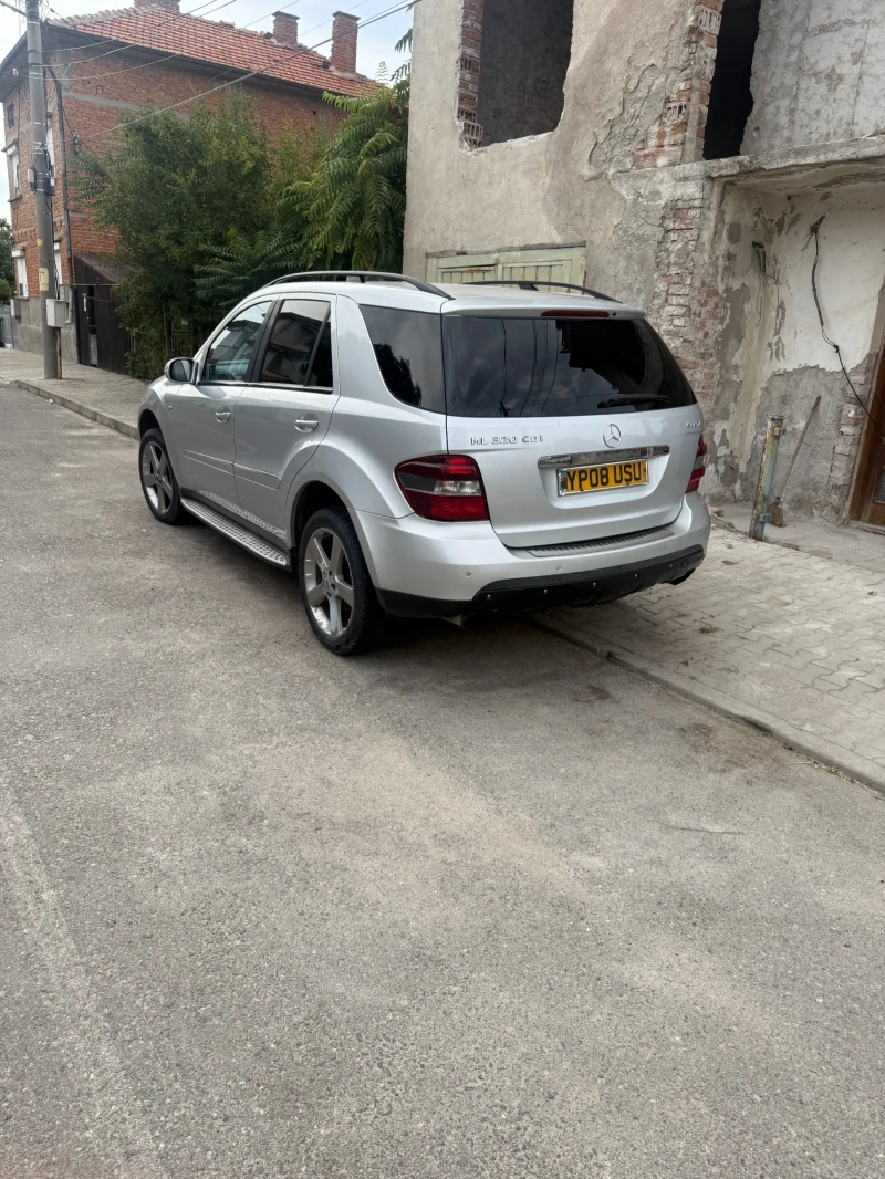 Mercedes-Benz ML 320, снимка 7 - Автомобили и джипове - 51637753
