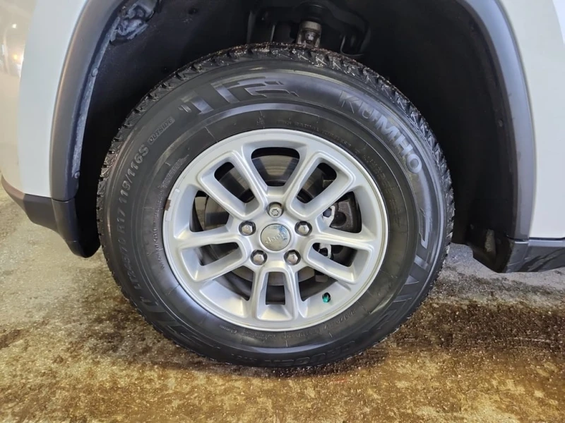 Jeep Grand cherokee * LAREDO * CARFAX * , снимка 6 - Автомобили и джипове - 53010378