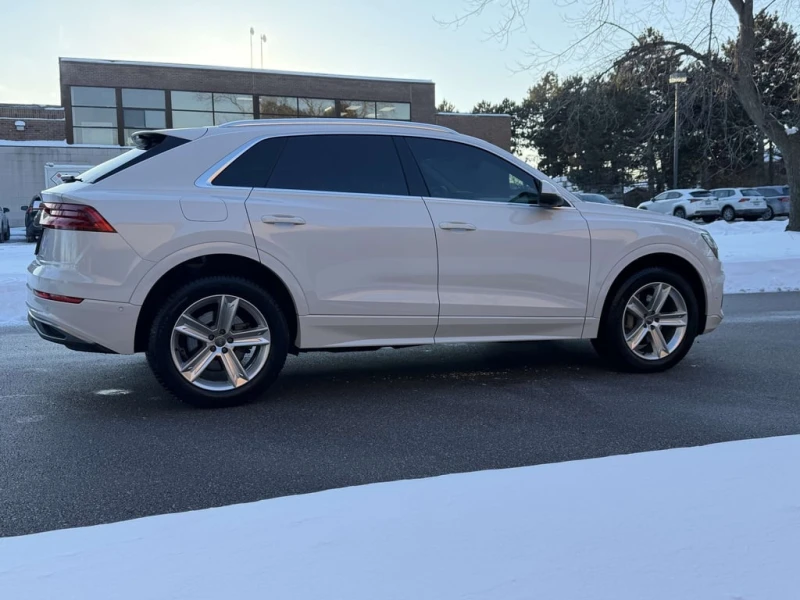 Audi Q8 Premium * CARFAX* ОБДУХВАНЕ* ПАНОРАМА* , снимка 10 - Автомобили и джипове - 53287047