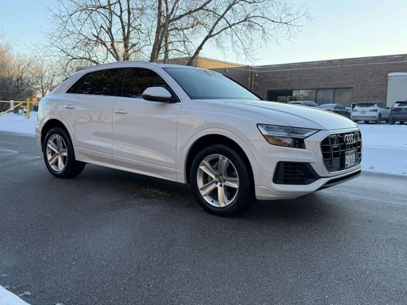 Audi Q8 Premium * CARFAX* ОБДУХВАНЕ* ПАНОРАМА* , снимка 3 - Автомобили и джипове - 53287047