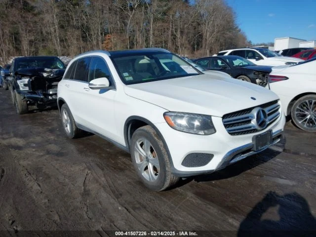 Mercedes-Benz GLC 300 4MATIC AMG Line, снимка 2 - Автомобили и джипове - 49541298