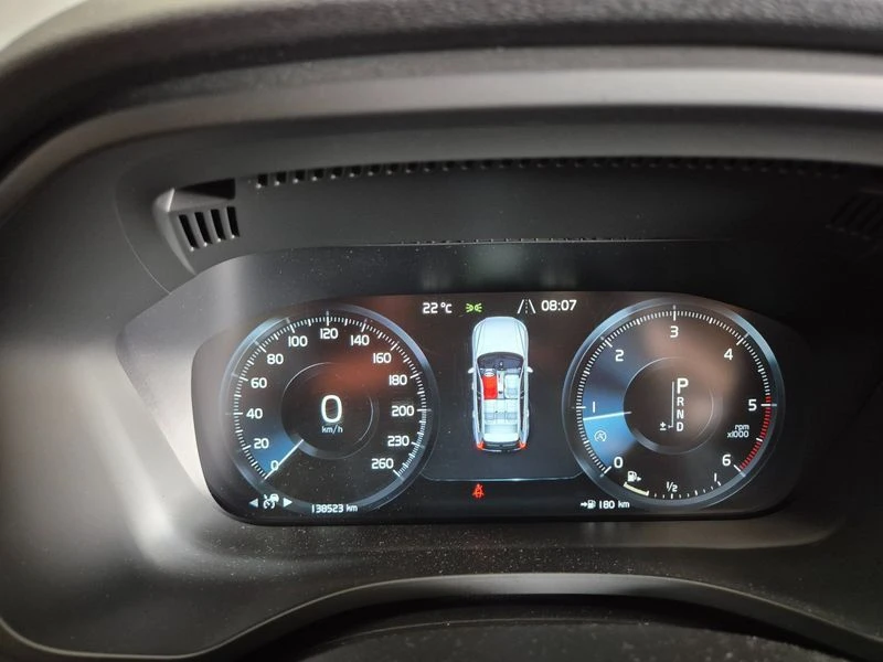 Volvo XC60 D5 Momentum| 190к.с.| ВКЛ.ТЕХНОТЕСТ, снимка 9 - Автомобили и джипове - 55170817