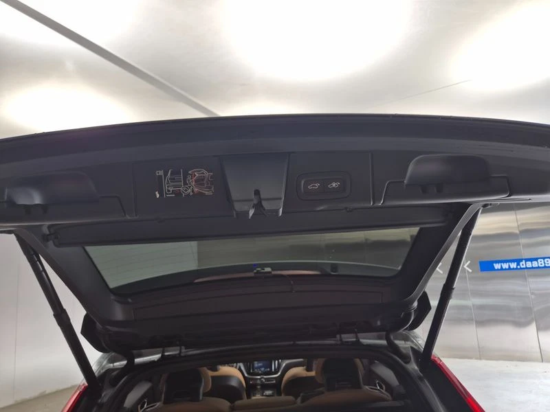 Volvo XC60 D5 Momentum| 190к.с.| ВКЛ.ТЕХНОТЕСТ, снимка 13 - Автомобили и джипове - 55170817