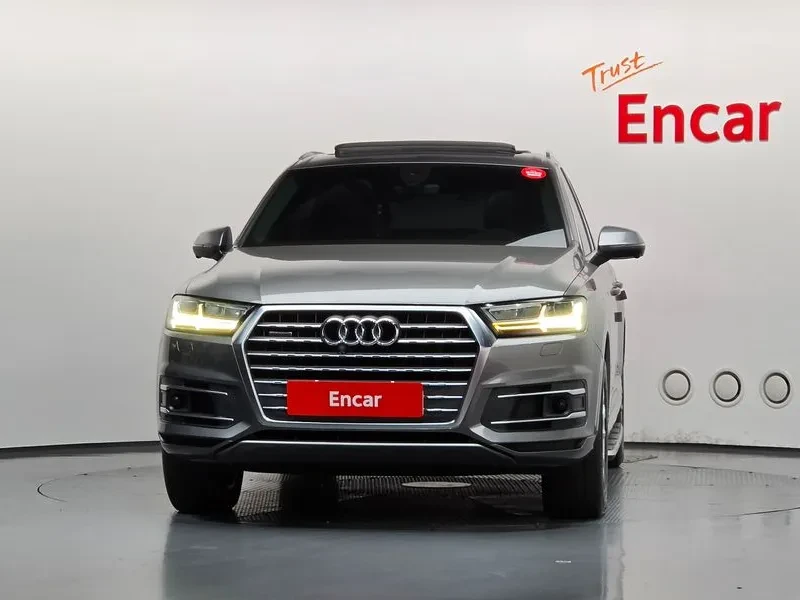 Audi Q7 35TDI Quattro/ BOSE/ DIGI/ 360/ PANO/ 4WHEEL STEER