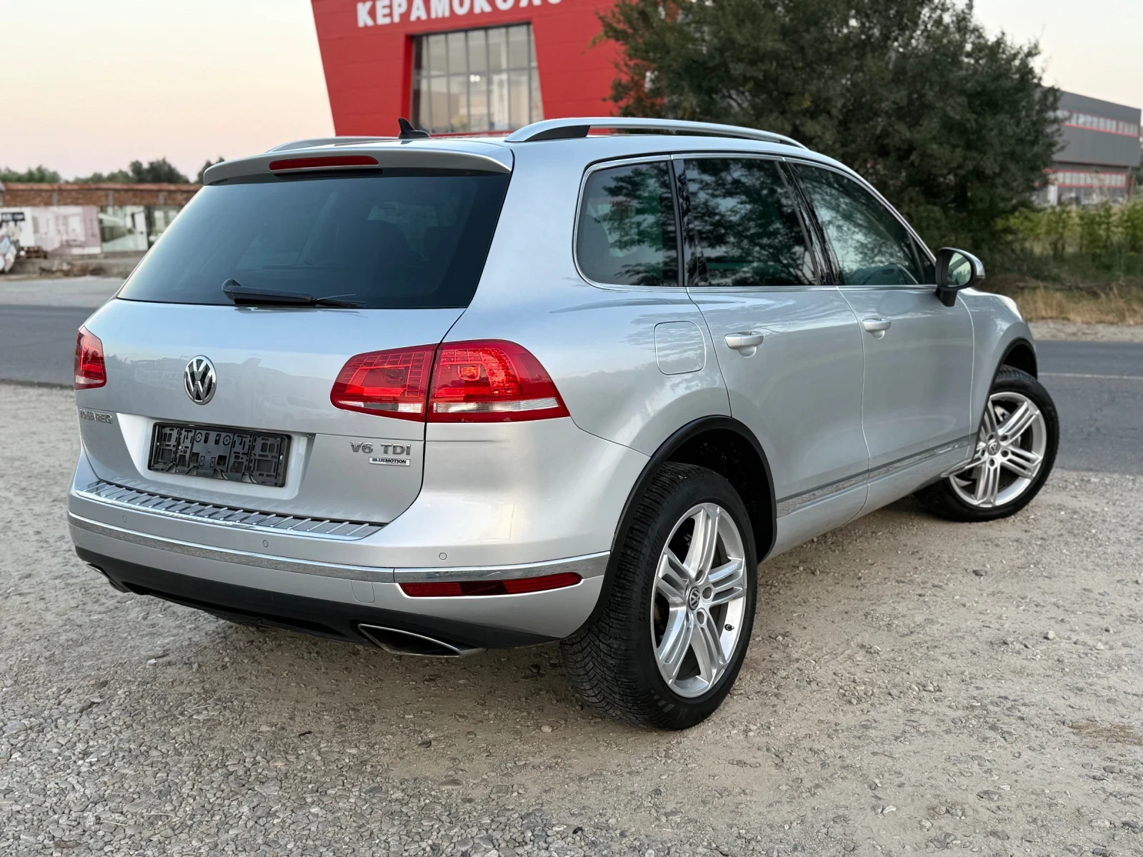 VW Touareg 3.0TDI LIZING BARTER - изображение 5