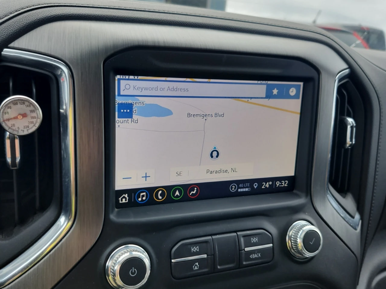Gmc Sierra CARFAX* АВТОФИНАНСИРАНЕ БЕЗ ПЪРВОНАЧАЛНА ВНОСКА - изображение 10