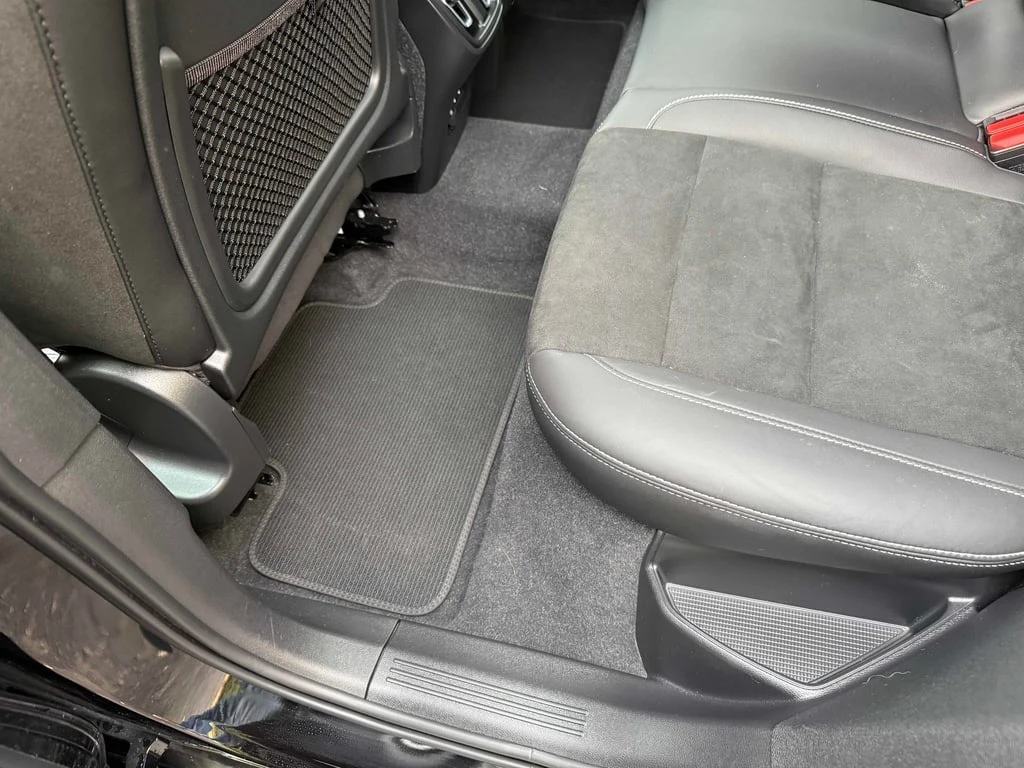 Volvo XC40 * R Design * CARFAX *    | Mobile.bg   11