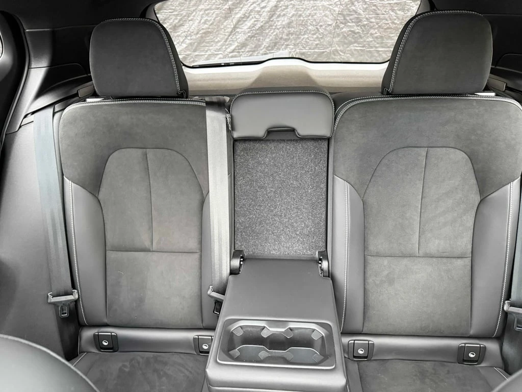 Volvo XC40 * R Design * CARFAX *    | Mobile.bg   12