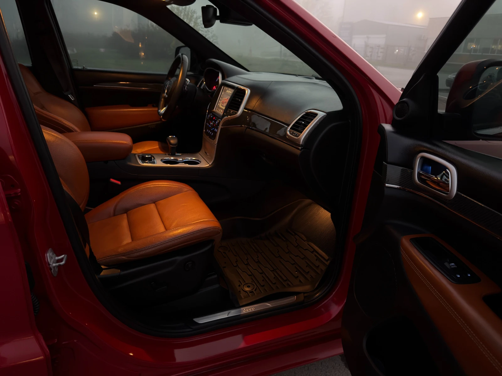 Jeep Grand cherokee 6.4 HEMI SRT | Mobile.bg   17