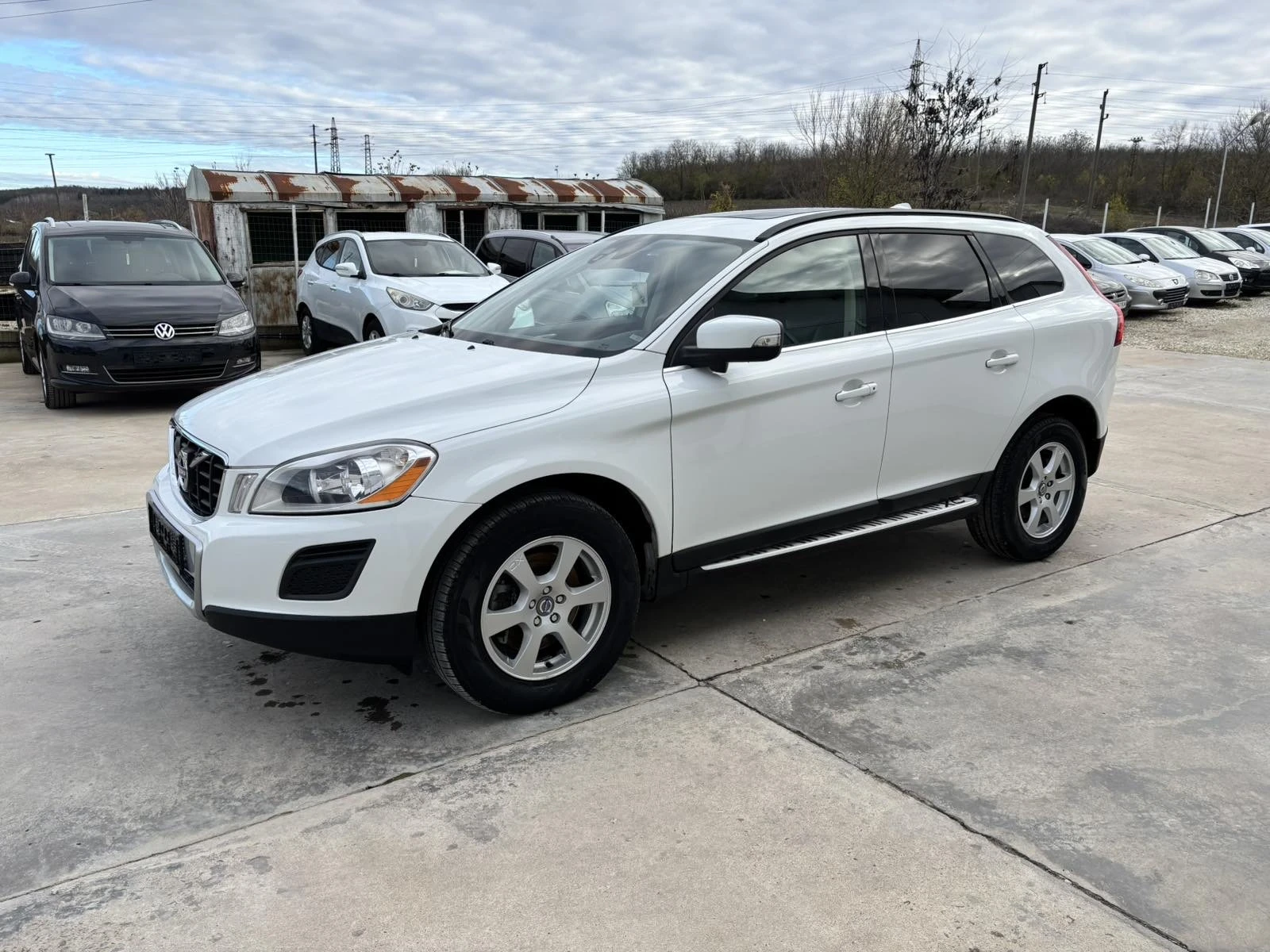 Volvo XC60 2.0d 163k.c* DVD* Navi* Panorama* UNIKAT*  - изображение 3