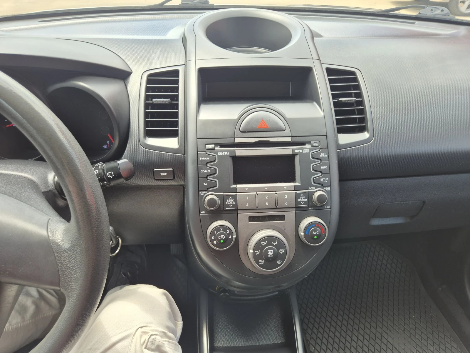 Kia Soul 1.6i, снимка 15 - Автомобили и джипове - 53814628
